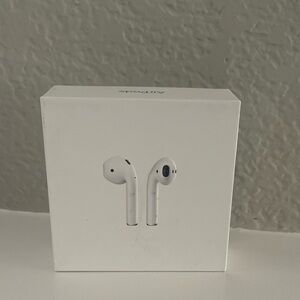 Apple AirPods 2nd Gen Earbuds with Charging Case 100% Tested